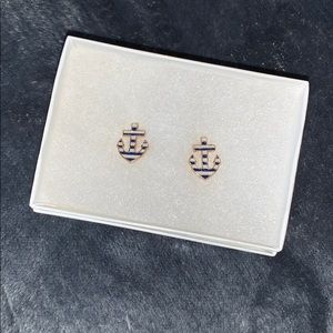 *NWOT* anchor earrings